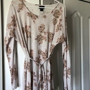Maternity tunic